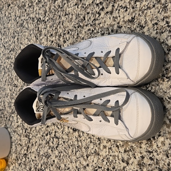 NIKE BLAZER MID 77 WHITE/ SMOKE GREY. SIZE US 10. EU 44. - Picture 3 of 10